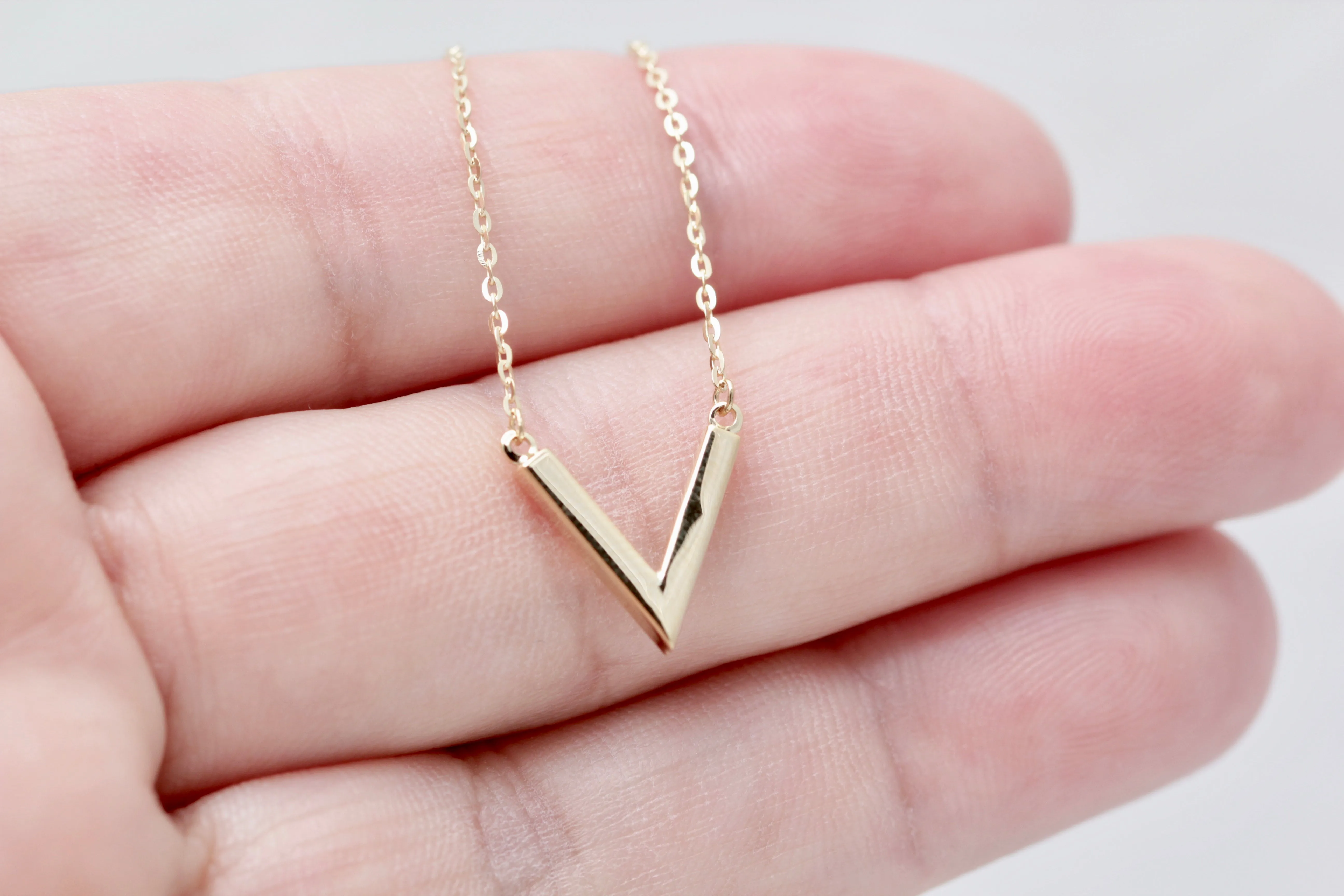 10K Chevron Necklace