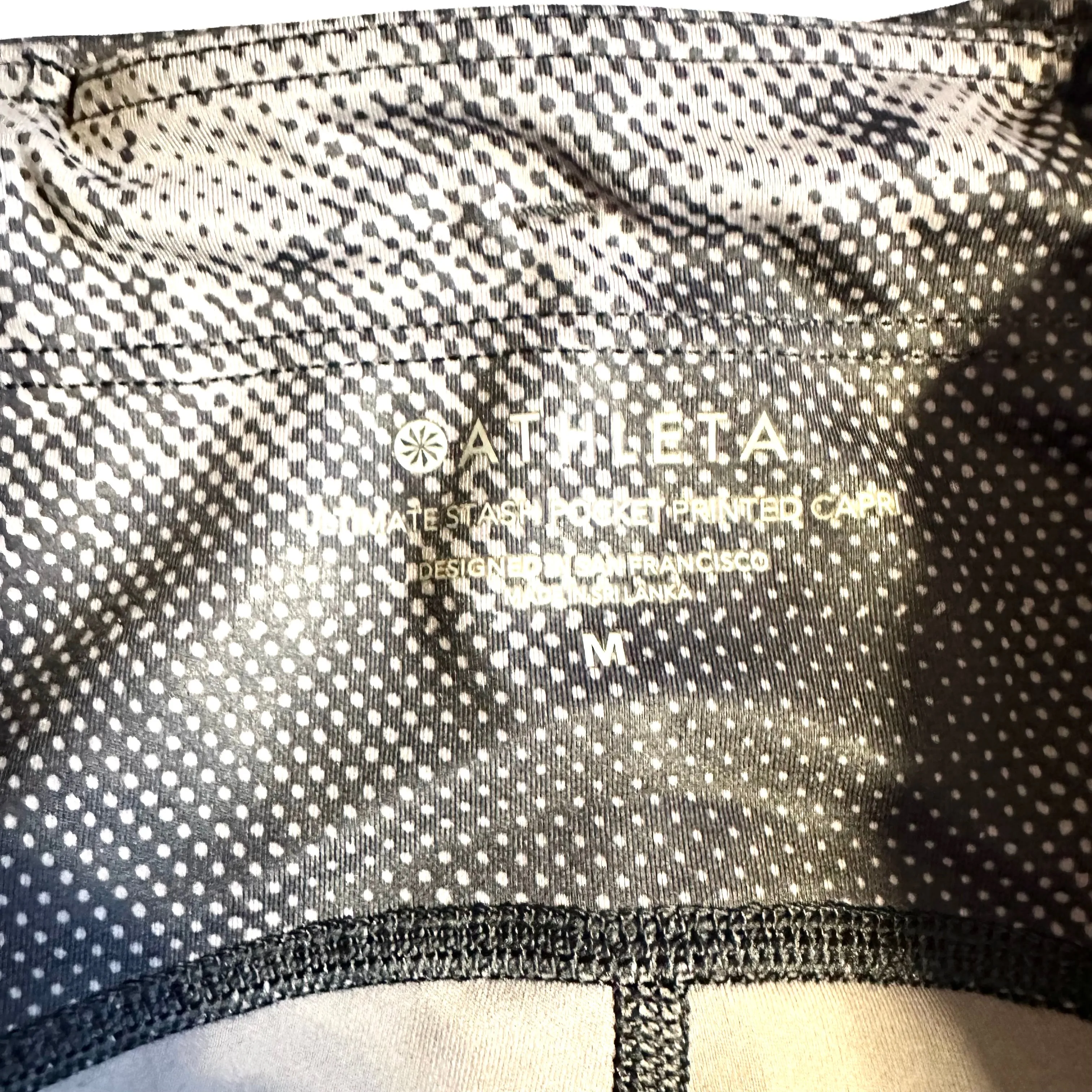 Athletic Leggings Capris By Athleta  Size: M
