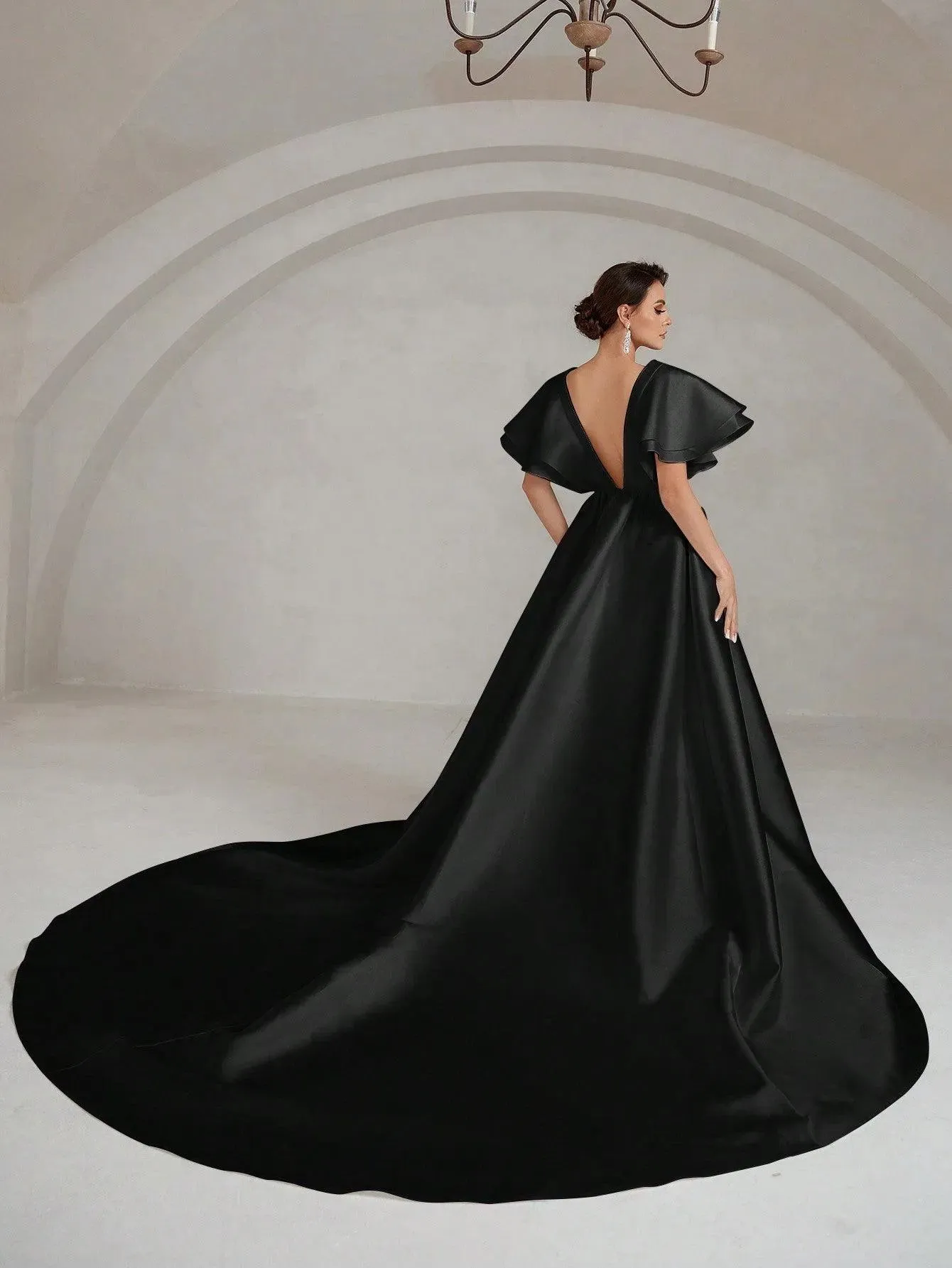 Backless Ruffle Layered Sleeve Wedding Dress