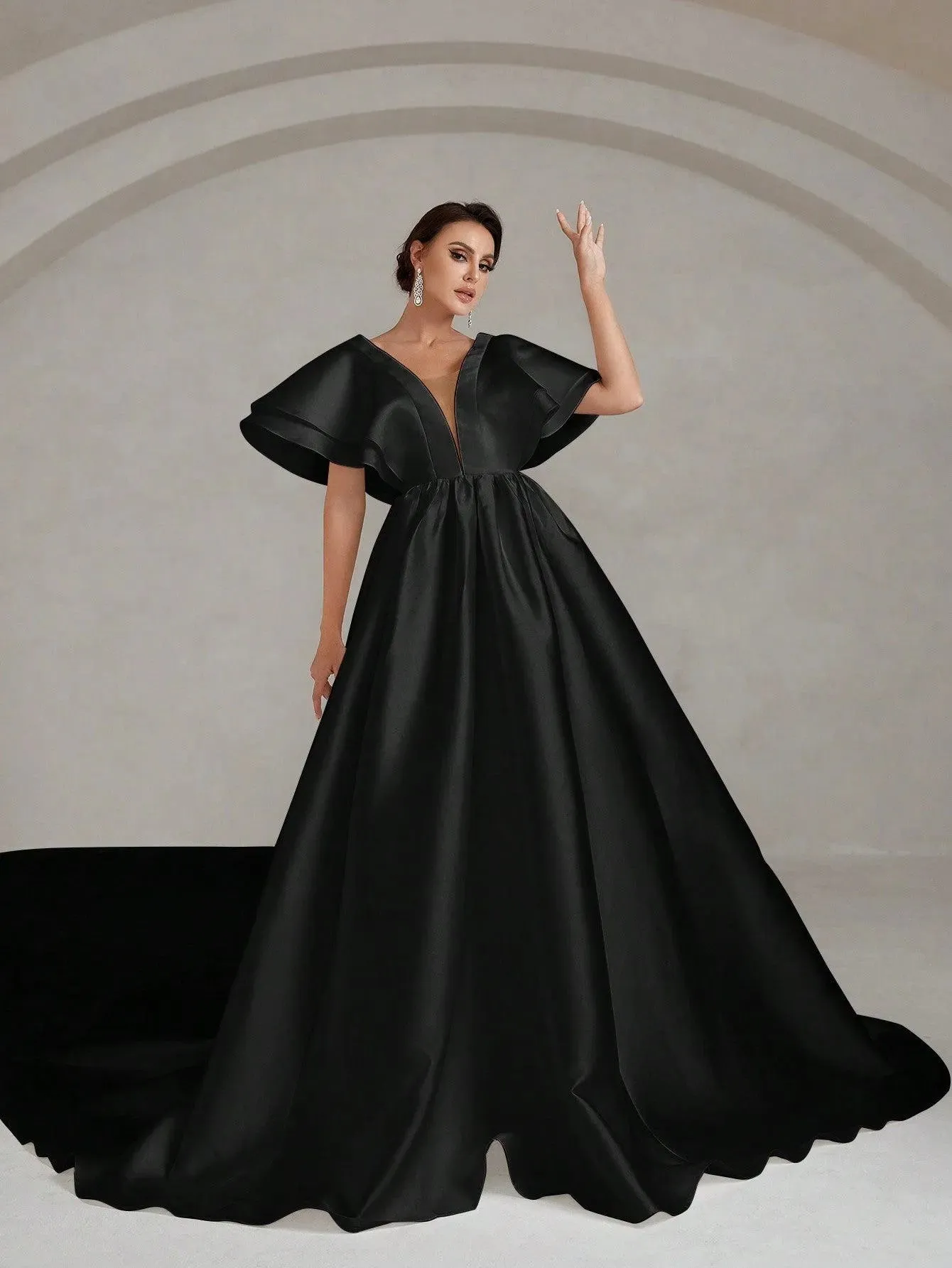 Backless Ruffle Layered Sleeve Wedding Dress
