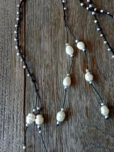 FRESH WATER PEARL NECKLACE Medium Length