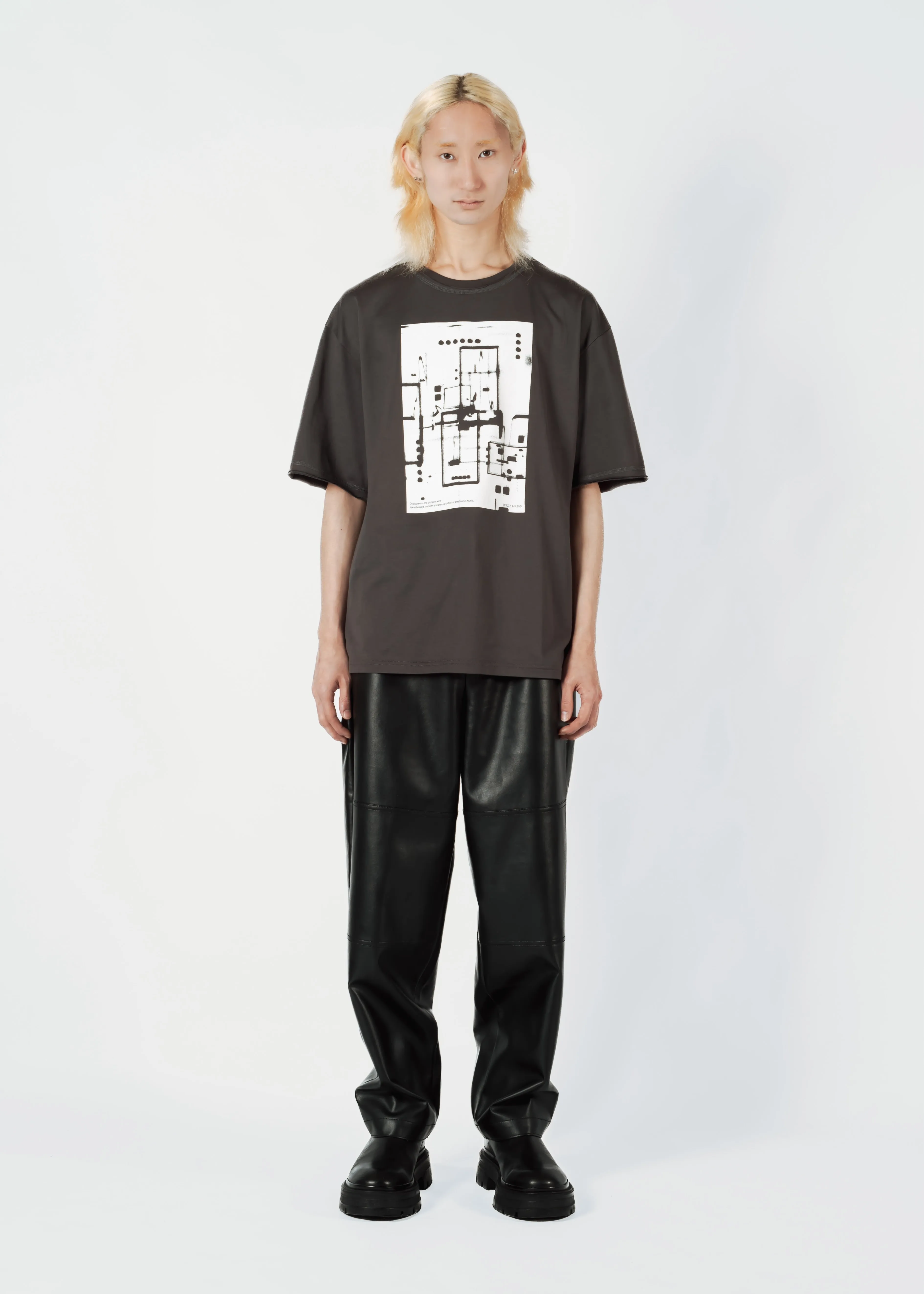 GRAPHIC T-SHIRT "PIONEERS"