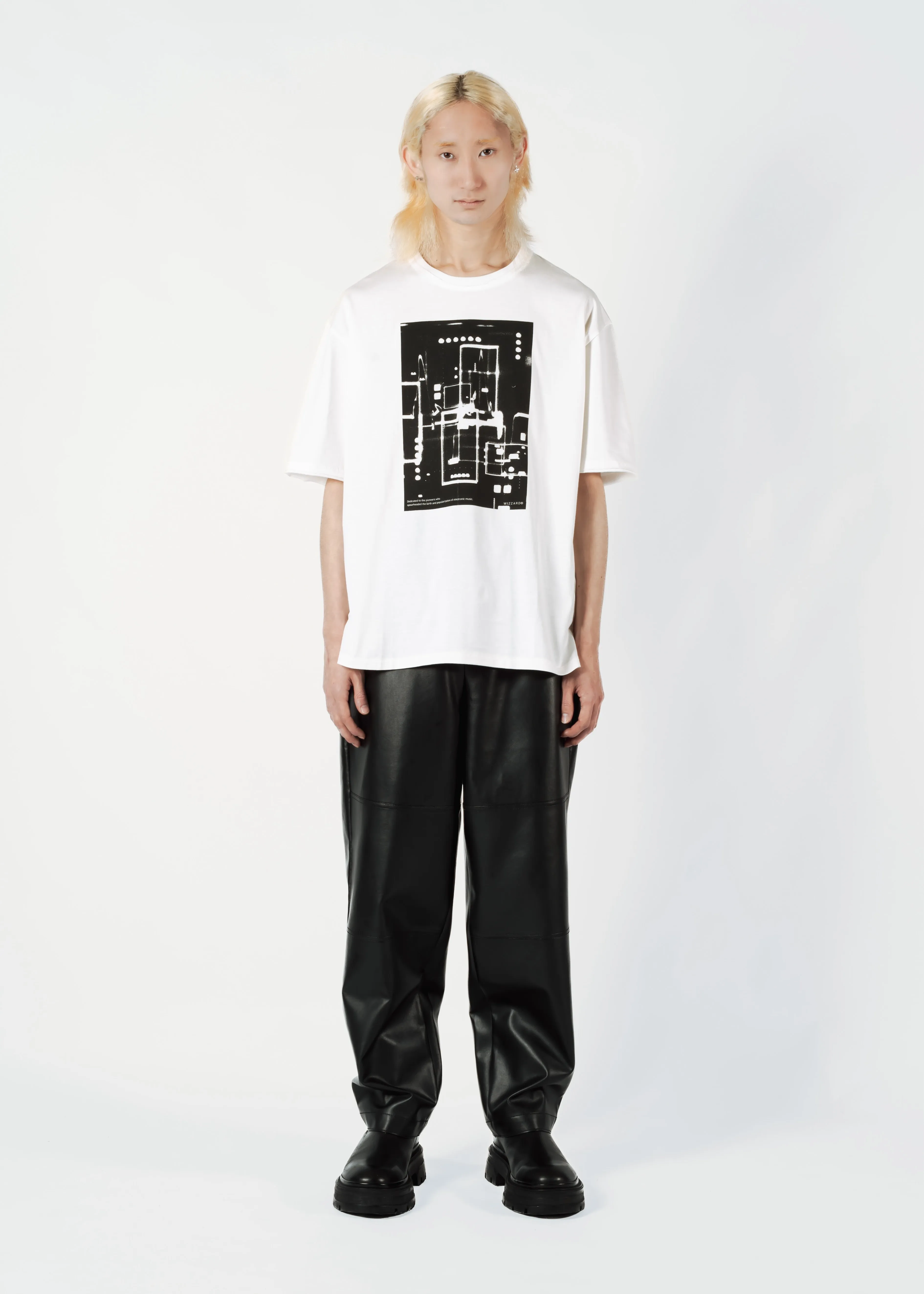 GRAPHIC T-SHIRT "PIONEERS"
