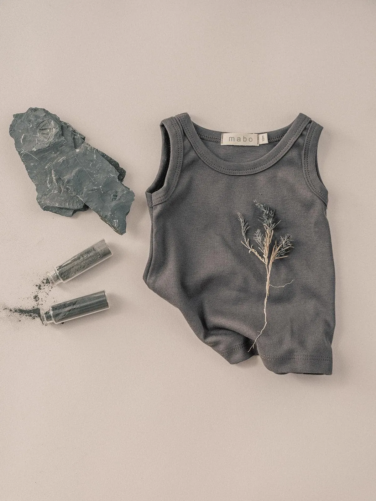 organic cotton tank top - graphite