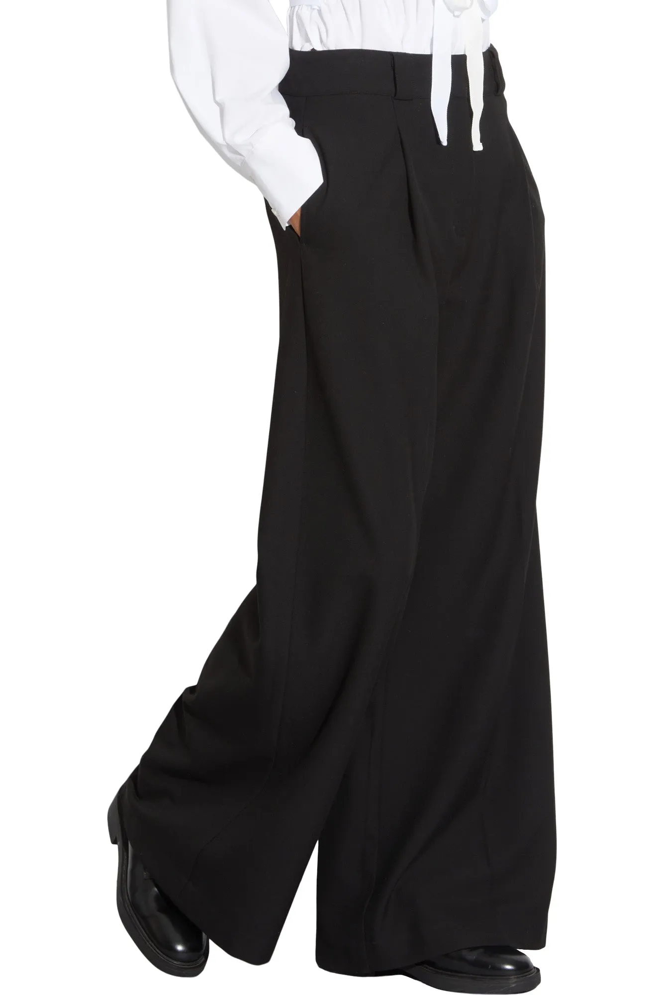 Saint Art Tiffany Mid-Waisted Wide Leg Trouser in Black