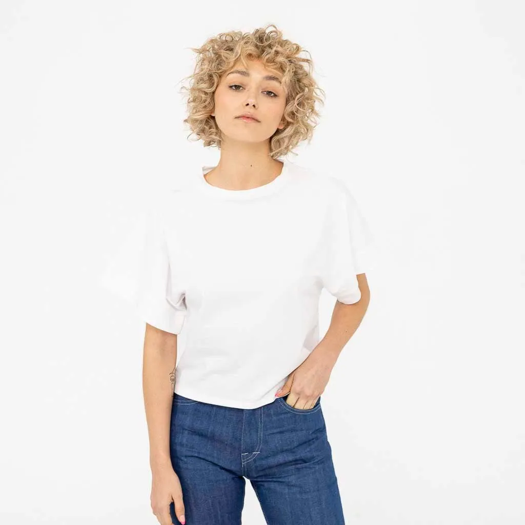 Zoubida Womens Round Neck T-Shirt in White with Loose Sleeves