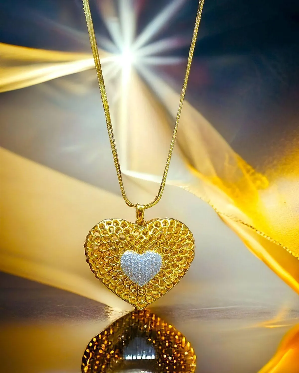 Zevarly Heart's Key Locket
