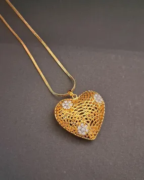 Zevarly Humanva Designer Locket with Chain